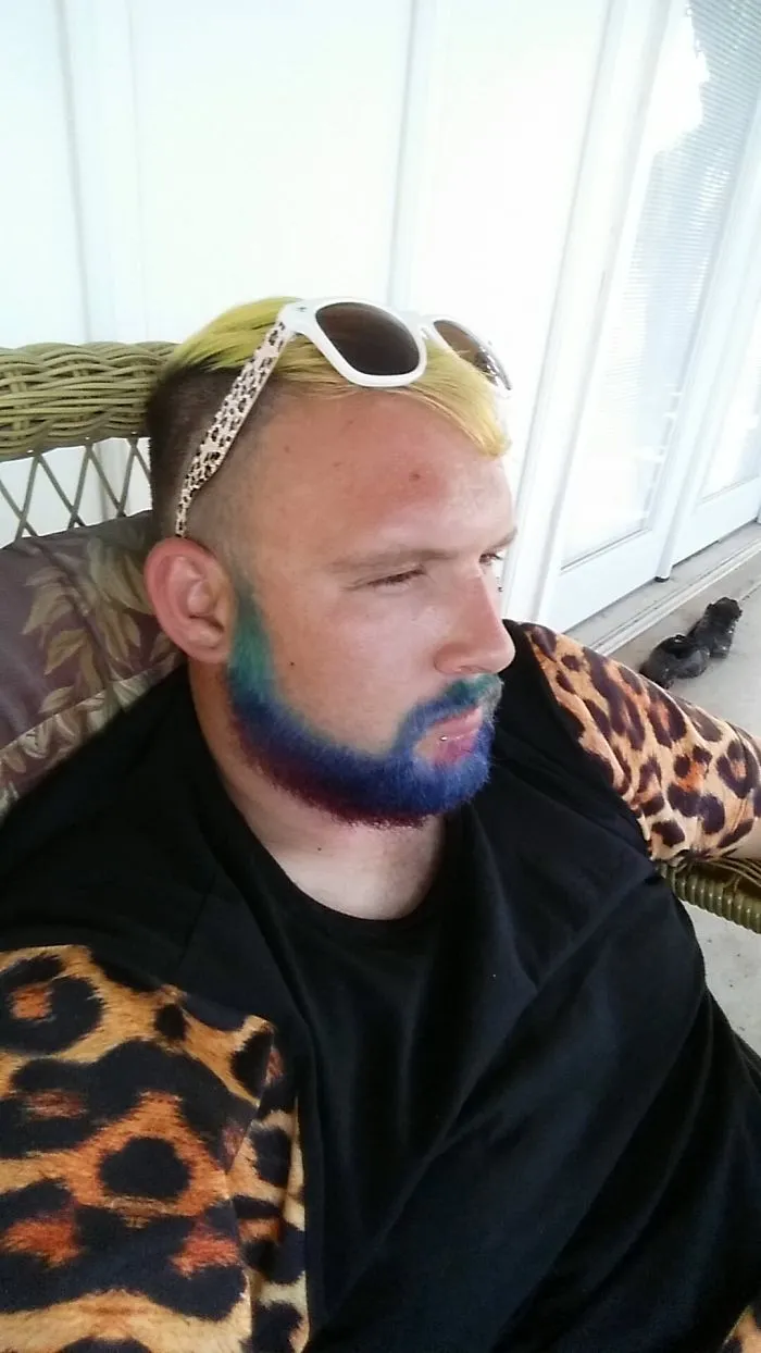Merman Trend: Men Are Dyeing Their Hair With Incredibly Vivid Colors