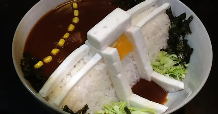 Japanese Restaurants Serve 'Dam Curry Rice' That Will Flood Your Plate