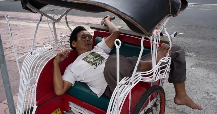 Easy Rider: Sleepy Motorcyclists Around Asia