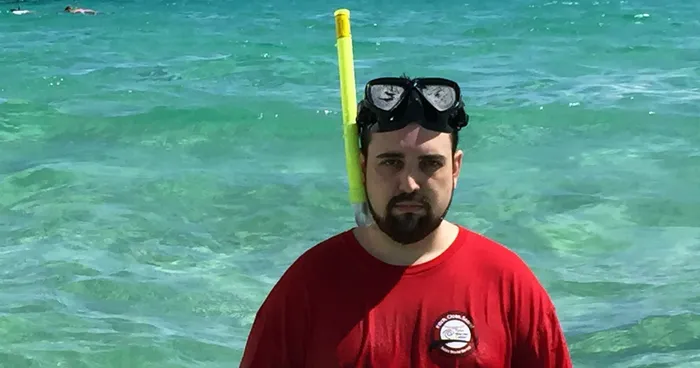 Guy Wins Free Trip To Puerto Rico But Couldn't Take His Wife, Doesn't Have Single Second Of Fun