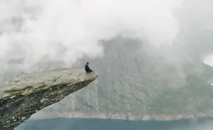 33 Spine-chilling Photographs From On Top Of The World