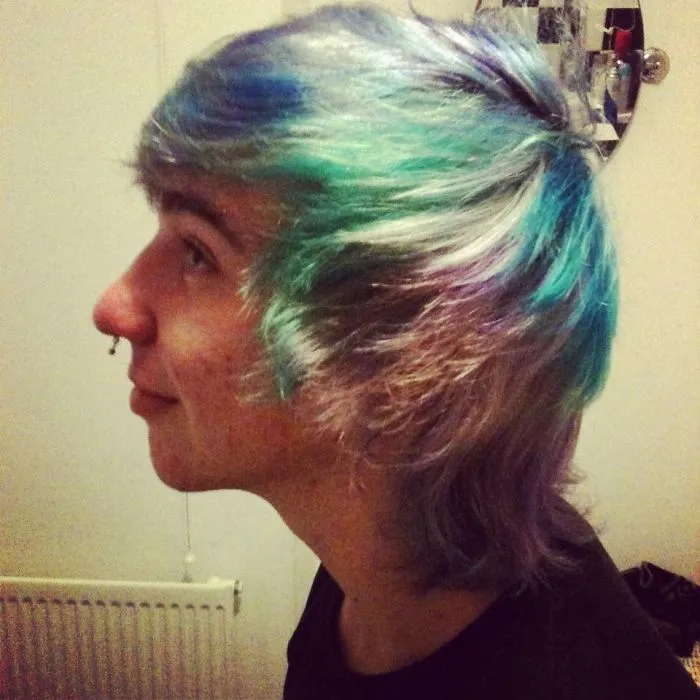 Merman Trend: Men Are Dyeing Their Hair With Incredibly Vivid Colors