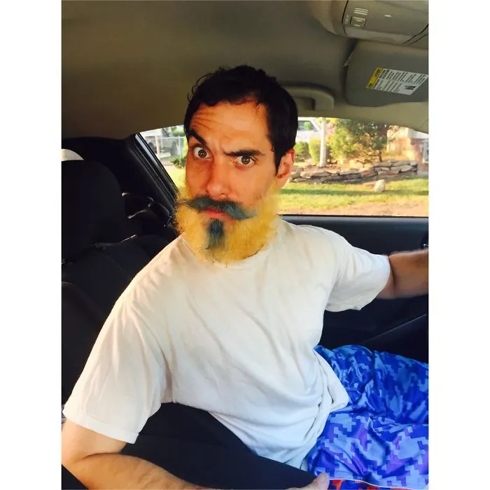 Merman Trend: Men Are Dyeing Their Hair With Incredibly Vivid Colors