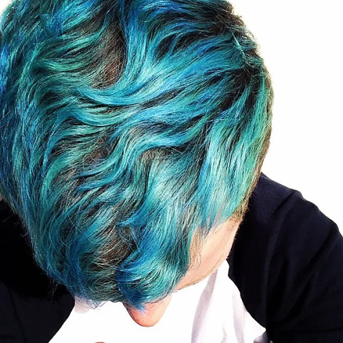 Merman Trend: Men Are Dyeing Their Hair With Incredibly Vivid Colors