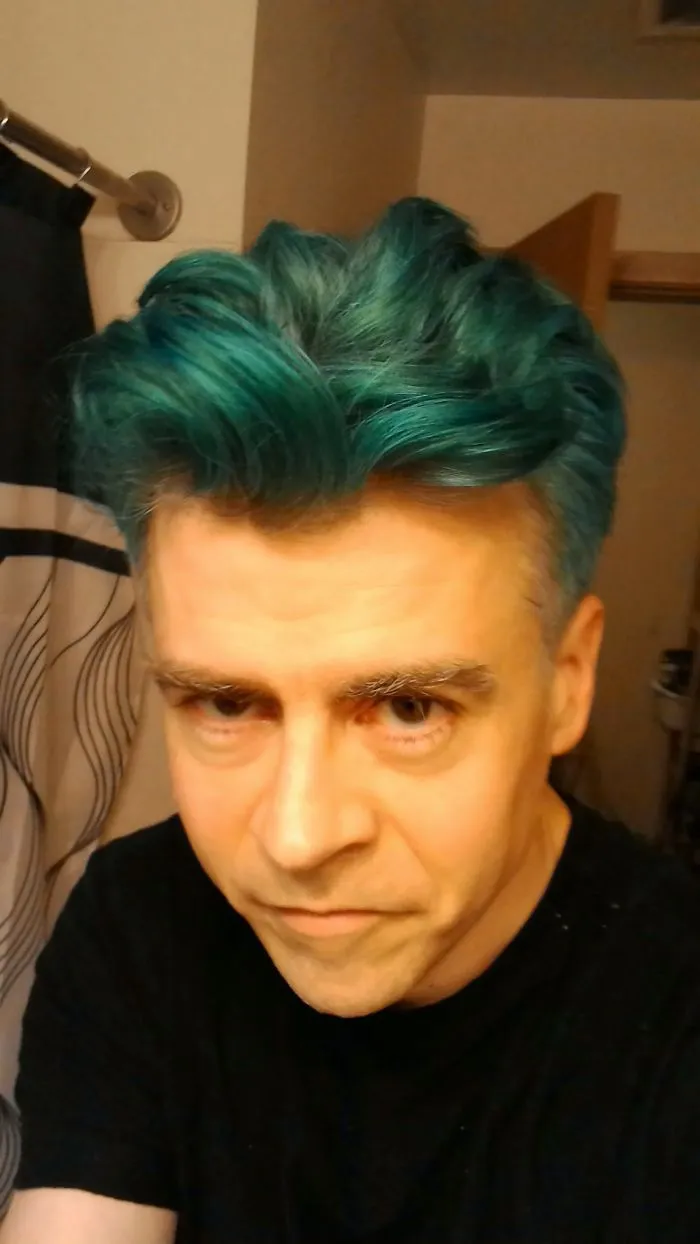 Merman Trend: Men Are Dyeing Their Hair With Incredibly Vivid Colors