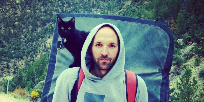 My Adopted Cat Is The Best Climbing Partner Ever
