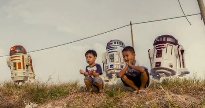 I Used My Star Wars Toys To Recreate Scenes From Various Movies