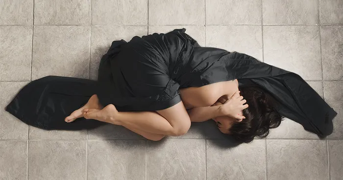 How It Feels To Have An Anxiety Disorder Explained In 12 Self Portraits