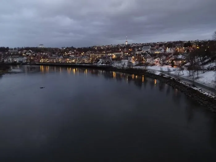 Snowy Baklandet And Nidelva