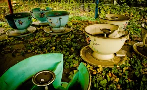 This Abandoned Theme Park In Japan Will Give You Chills
