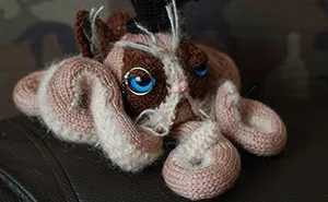 I Handmade A Grumpy Catipus That Hates Everything