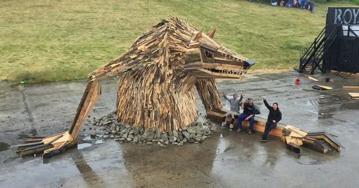 I Create Giant Sculptures From Scrap Wood