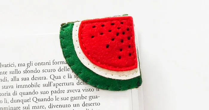 Designer Creates Tiny Bookmarks That Look Like Your Favorite Foods