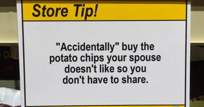 Guy Leaves Hilarious "Shopping Tips" In Grocery Store
