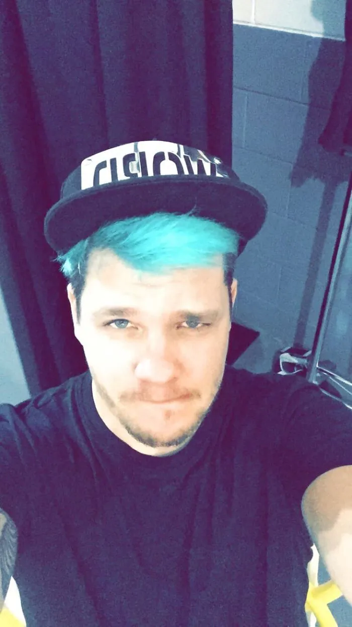 Merman Trend: Men Are Dyeing Their Hair With Incredibly Vivid Colors