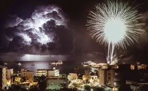 Man Vs Nature: Photographer Captures Incredible Moment During The Storm In Ibiza