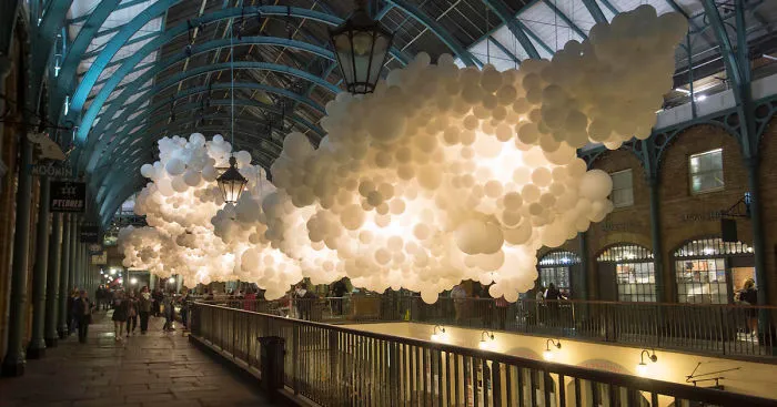 Artist Floats 100,000 Balloons Inside London's Covent Garden Market