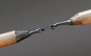 Stunningly Detailed Sculptures Carved From Pencil Tips By Bosnian Artist