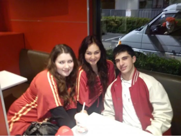 Top 11 Greatest Photobombs Known To Man