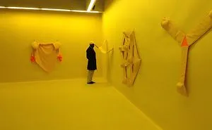 A Stranger Visited An Art Gallery, What He Discovered Will Blow You Away.