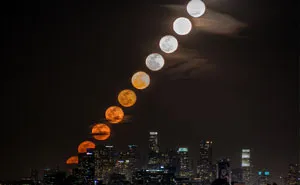 11 Photos Taken Over 28 Minutes Show The Moon Rising Over LA