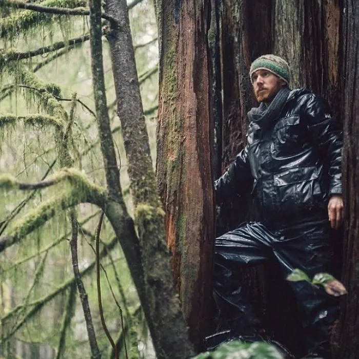 'Men Of Outdoors' Instagram Is Dedicated To Hot Guys Engaged In Nature Activities