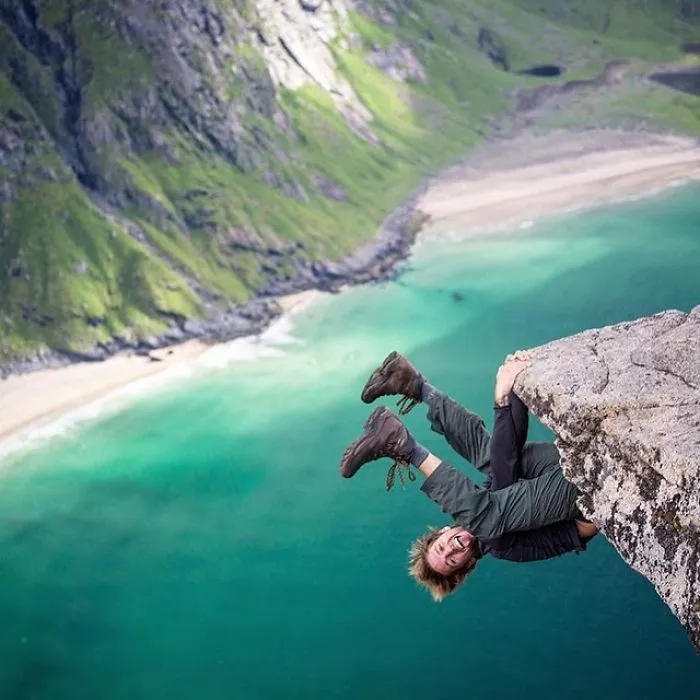 'Men Of Outdoors' Instagram Is Dedicated To Hot Guys Engaged In Nature Activities