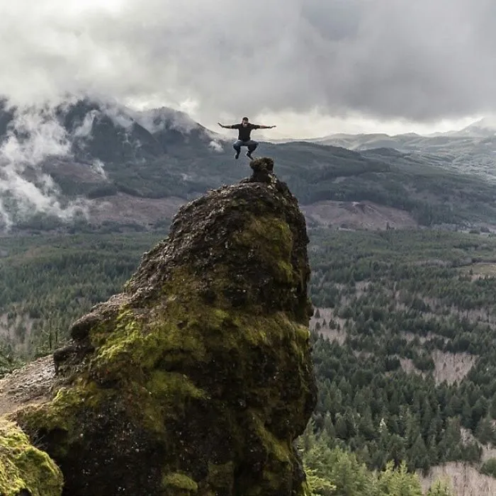 'Men Of Outdoors' Instagram Is Dedicated To Hot Guys Engaged In Nature Activities