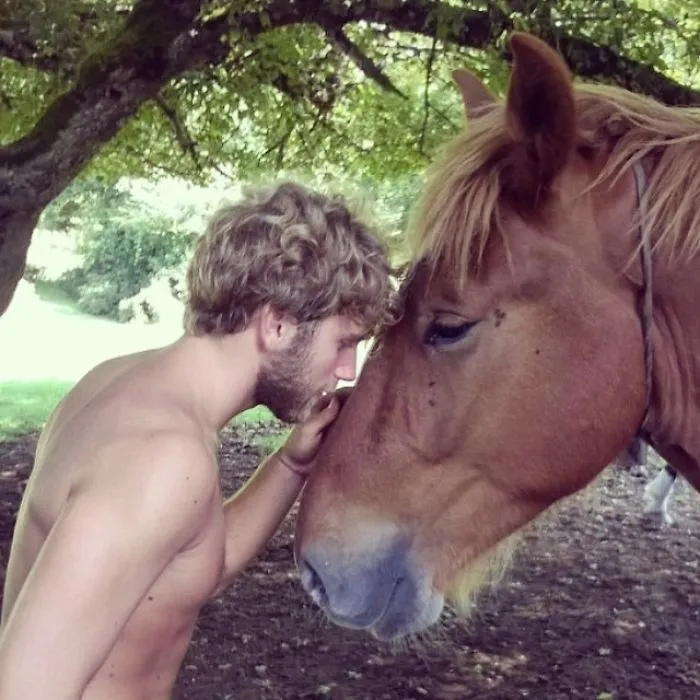 'Men Of Outdoors' Instagram Is Dedicated To Hot Guys Engaged In Nature Activities