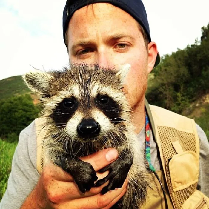 'Men Of Outdoors' Instagram Is Dedicated To Hot Guys Engaged In Nature Activities