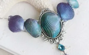 Artist Turns Seashells Into Beautiful Jewelry