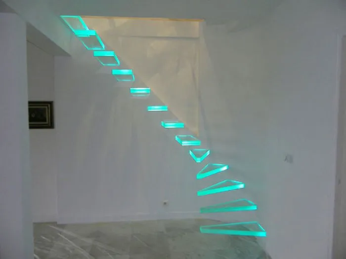 15 Mind-blowing Staircases