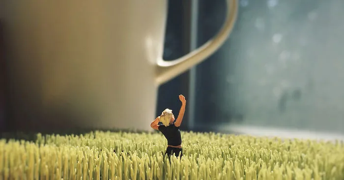 I Turn My Unemployed Life Moments Into Miniature Photography