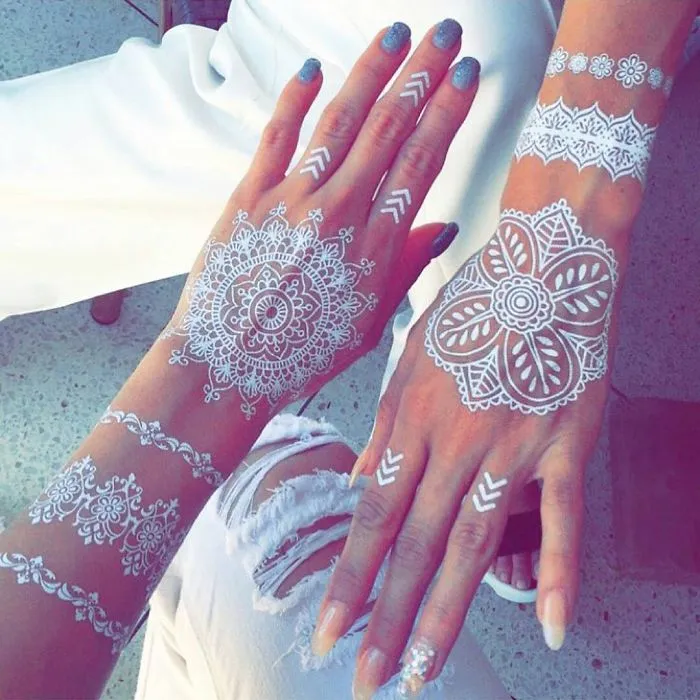 Stunning White Henna-Inspired Tattoos That Look Like Elegant Lace