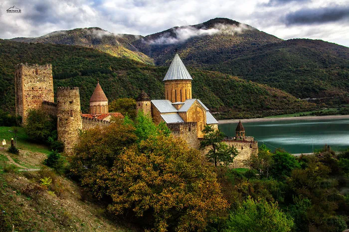 Ananuri Castle