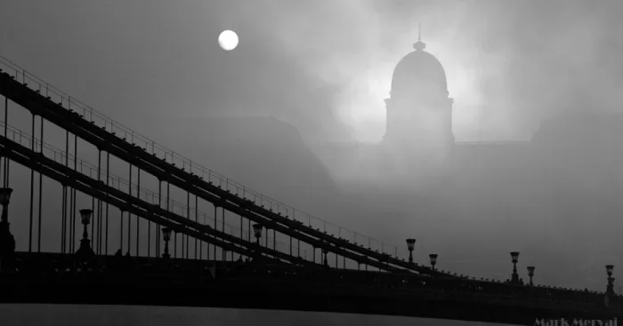 I Hunt For Fog To Capture Apocalyptic Photos Of Cities