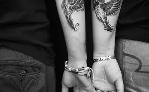 53 Brave Couples Who Chose Matching Wedding Tattoos Instead Of Rings