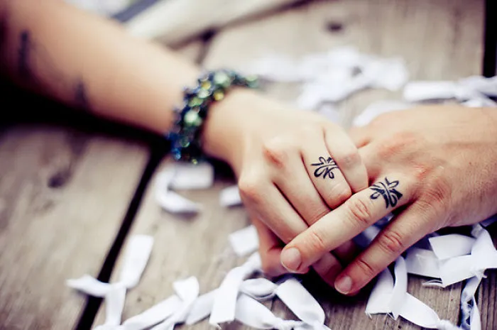53 Brave Couples Who Chose Matching Wedding Tattoos Instead Of Rings