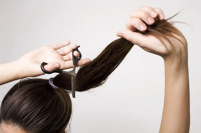 Mother Shaves And Shares Hair With Daughter