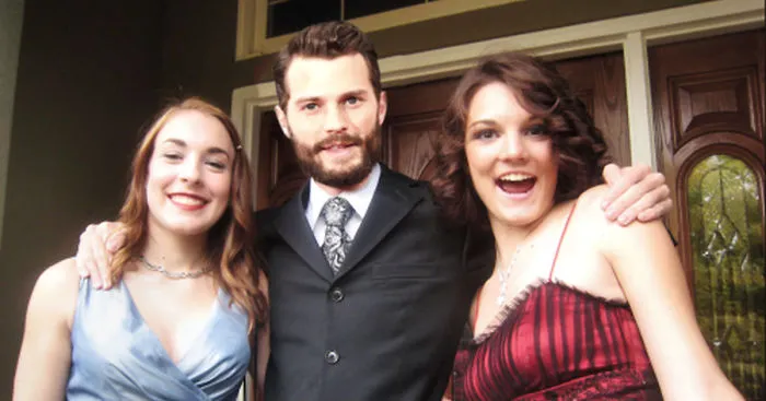 Artist Will Replace Your Exes In Photos With Celebrities So You Wouldn't Have To Get Rid Of Them