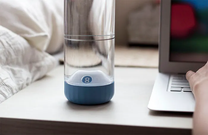 Water Bottle That Counts Your Glasses
