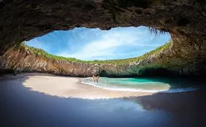 An Gorgeous Underground Beach.
Ilhas Marietas, Mexico