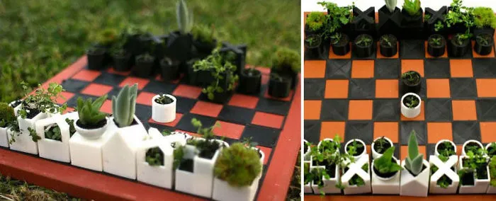 Micro Planter Chess Set