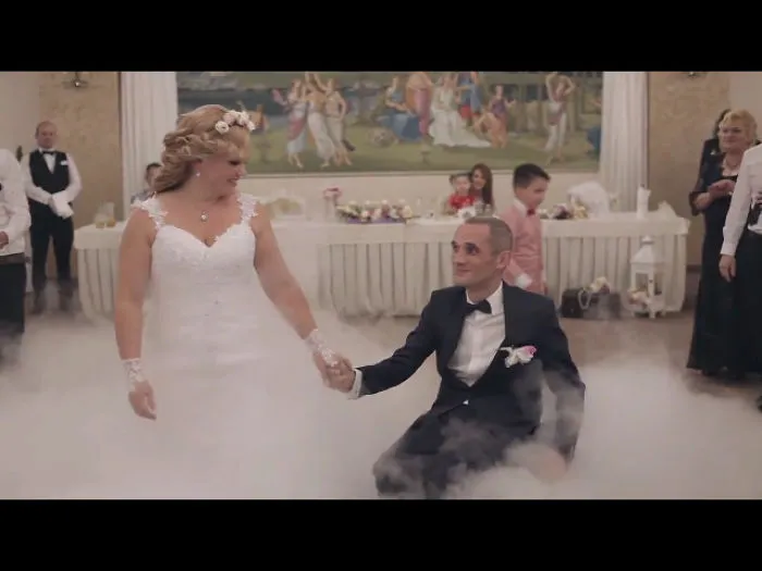Emotional First Wedding Dance