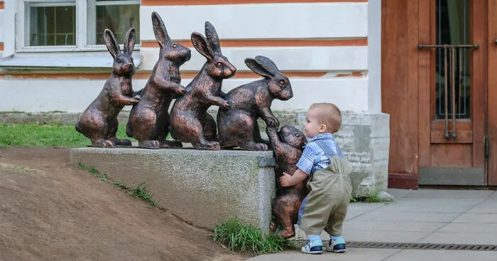 Good Parenting Summed Up In 44 Pics