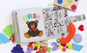 I Make Playful Felt Books For Kids