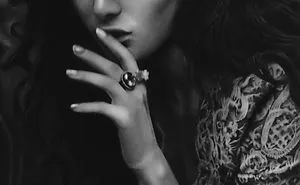 I Draw Hyperrealistic Black And White Portraits