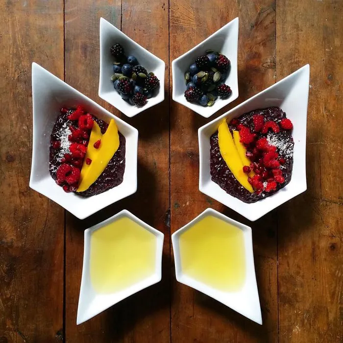 Loving Man Makes Symmetrical Breakfasts For His Boyfriend Every Morning