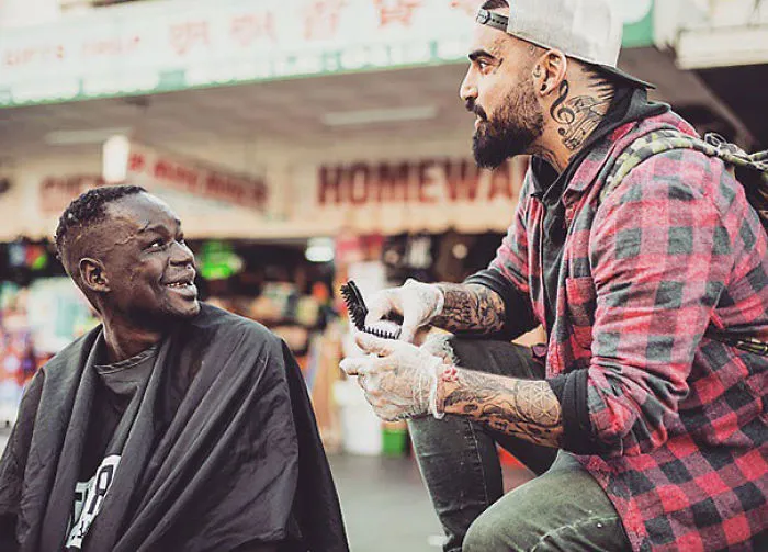 Badass Barber Gives Free Haircuts To Homeless While Battling His Own Addiction