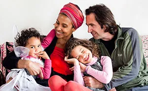 I Photograph Families Around The World To Show How Diverse And Similar We Are